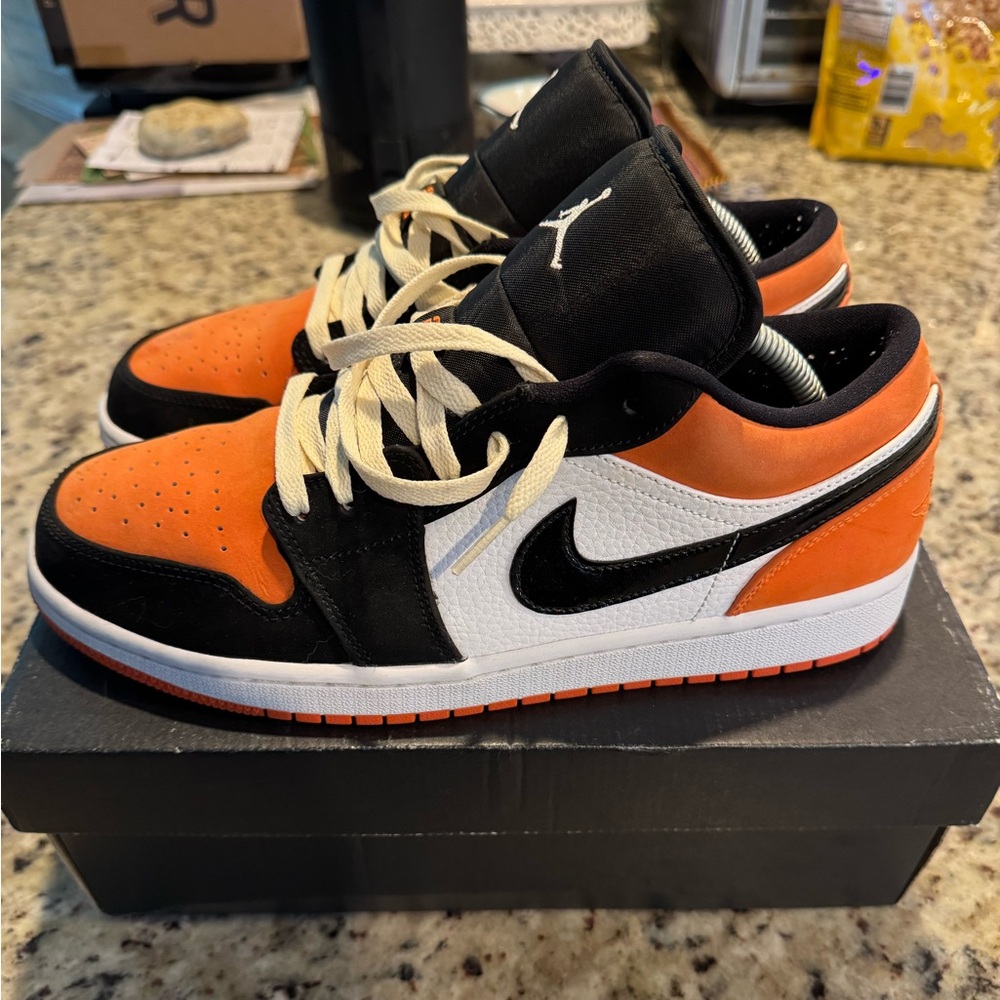 Jordan 1 lows' Shattered Backboard